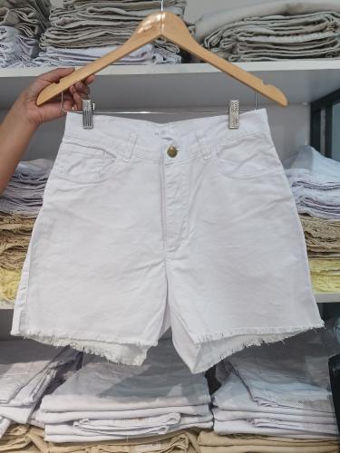 Short Largo Rigido