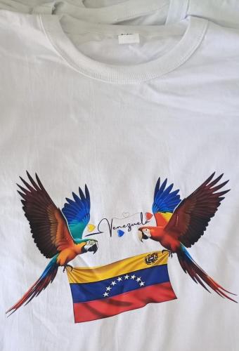 Remeras con Estampado Venezolano