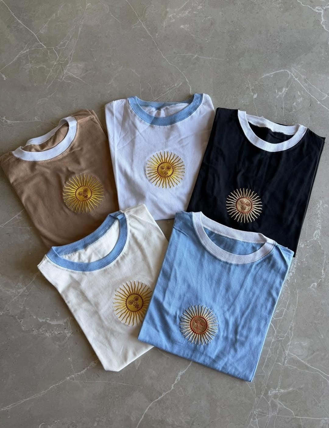 Remera Tendencia Sol Bordado - Imagen 3