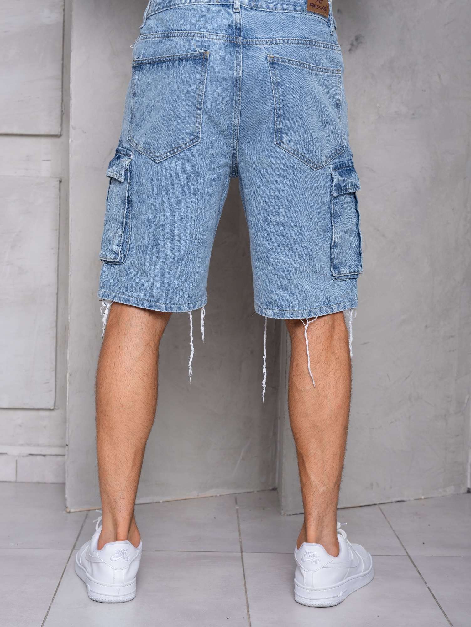 Bermudas Jeans Cargo con Fuelle Celeste Claro - Imagen 3