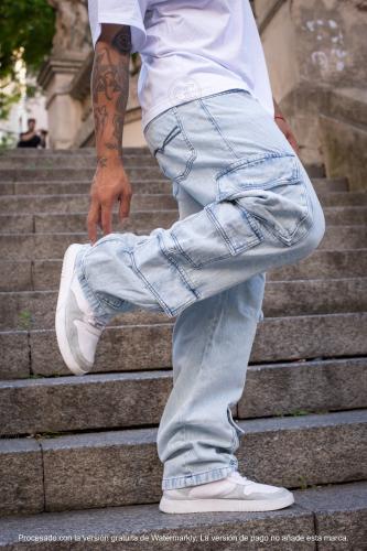Pergamino - Jeans Multicargo Celeste - Miniatura 3