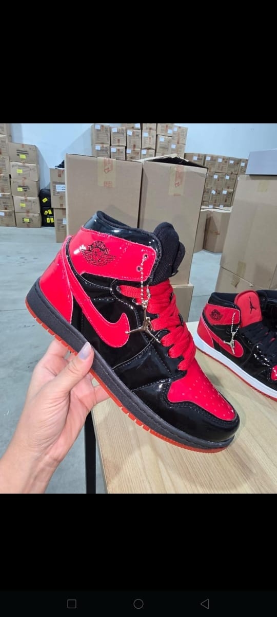 Bota Jordan 1 Importadas - Imagen 3