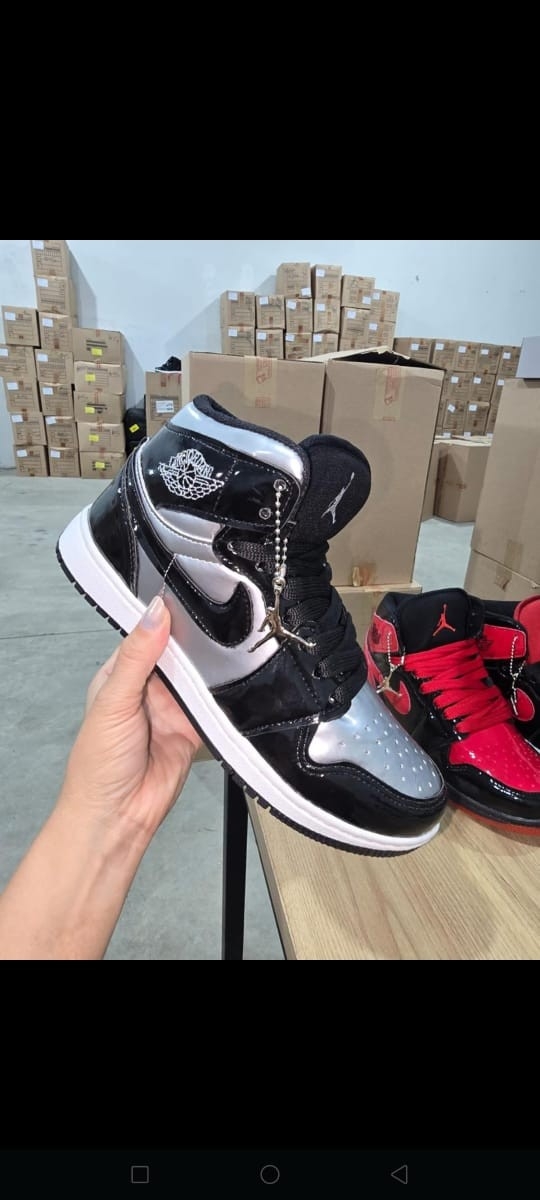 Bota Jordan 1 Importadas - Imagen 4
