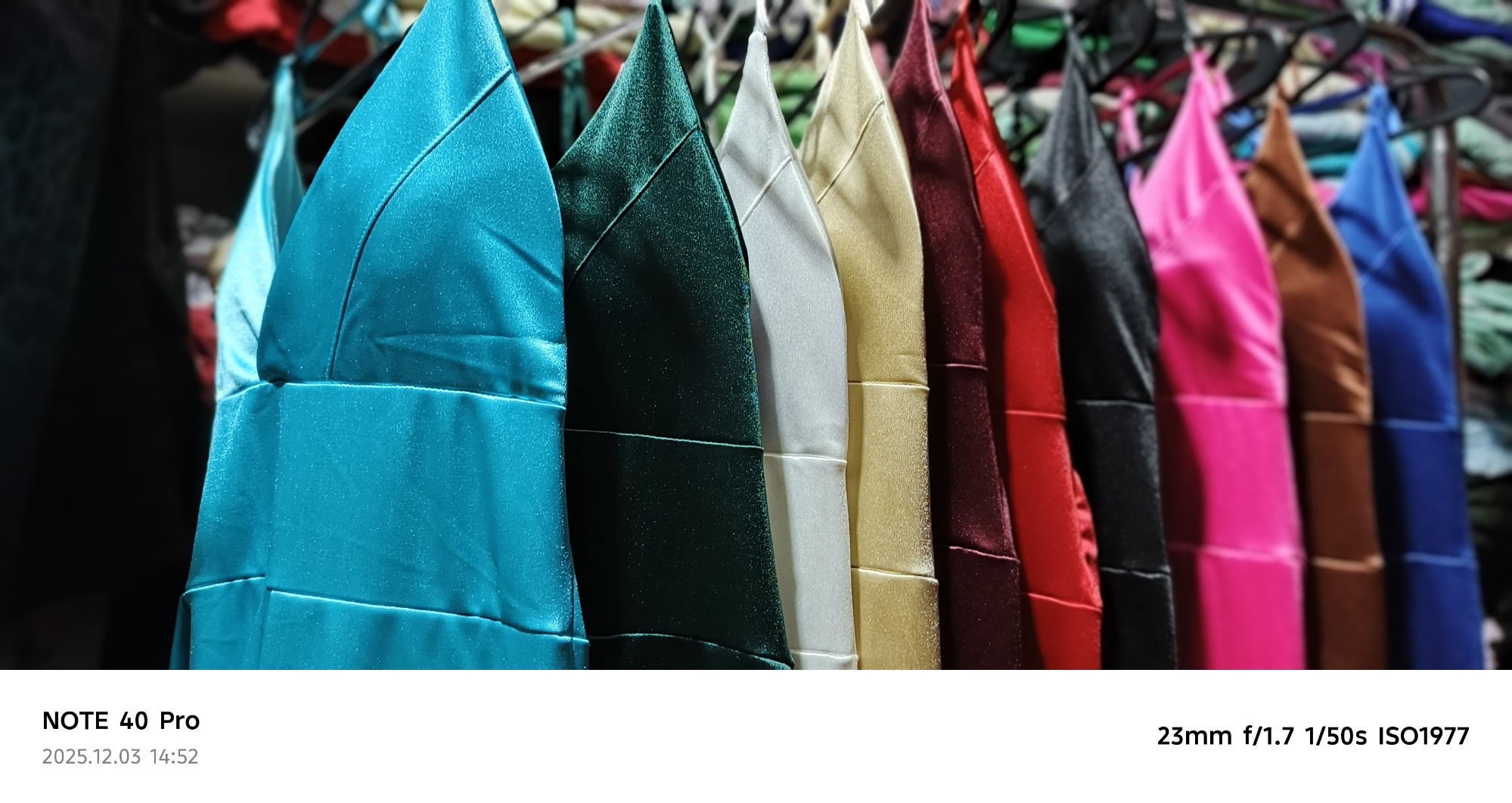 Vestidos Satén Dos Tajos Taza - Imagen 3
