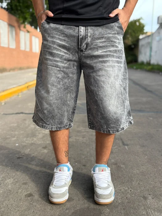 Bermuda Baggy Gris Clara