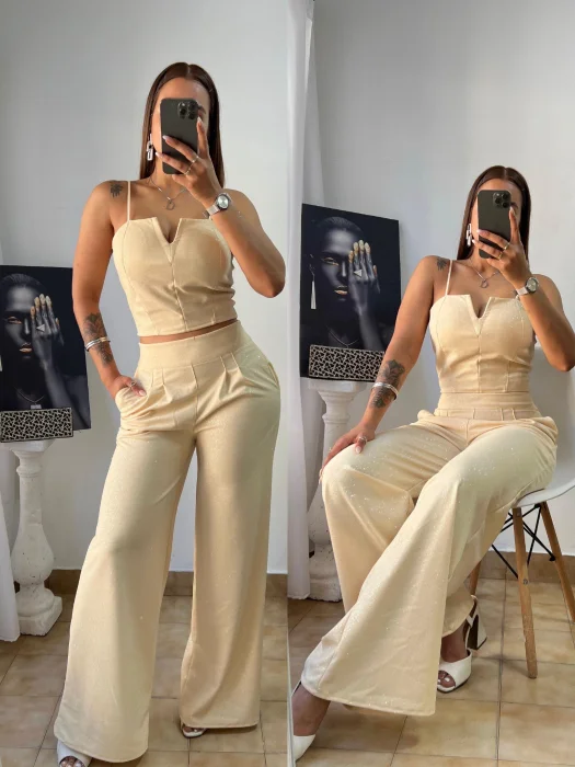 Disponible Conjunto Top y Pantalón Palazo
