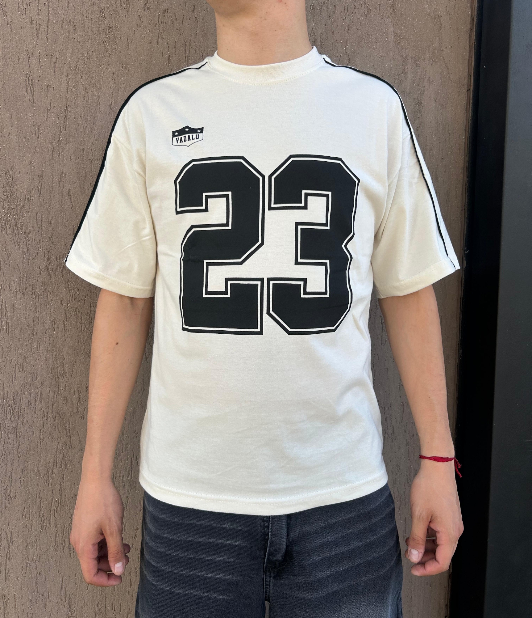 Remera Beige 23 Algodón Peinado Premiun 20.1 No Toman al Lavarlo - Imagen 2