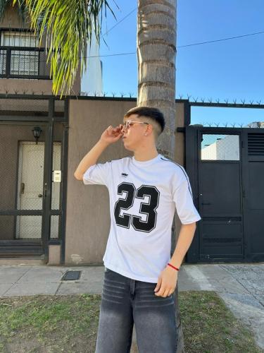Remera Blanca 23 - Miniatura 3