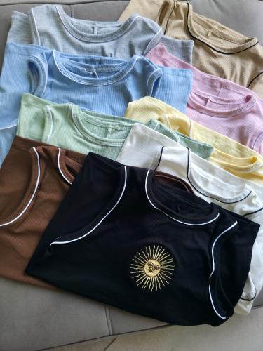 Musculosa Emilia Bordada C/vivo - Miniatura 3