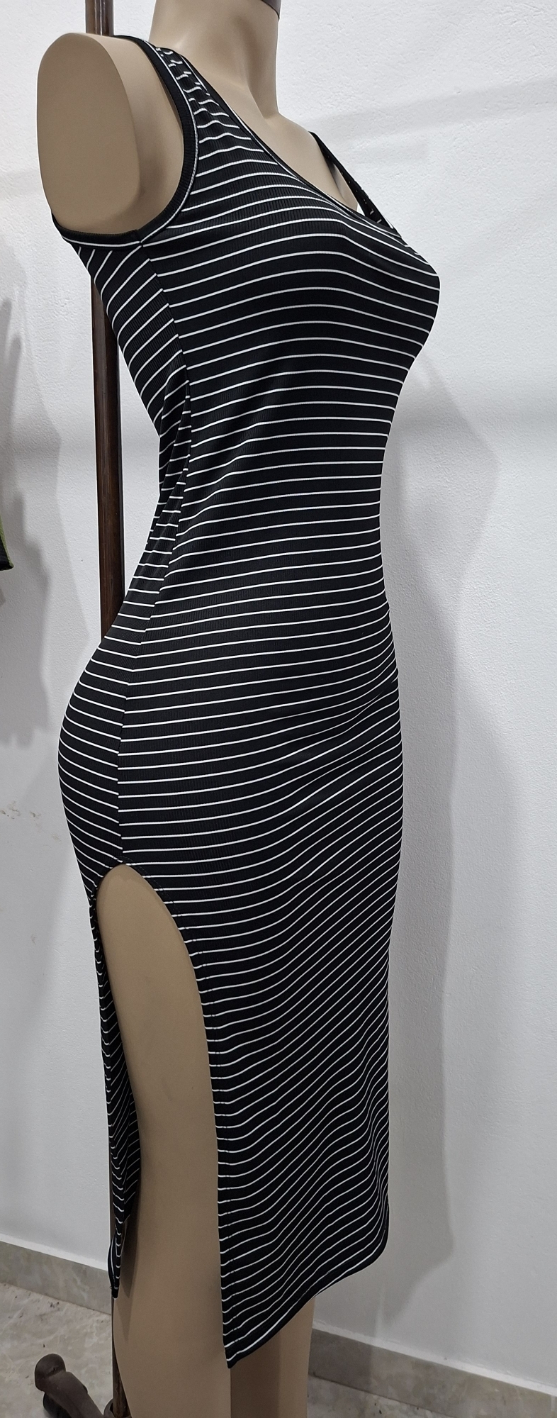 Vestido Largo con Tajo al Costado - Imagen 2
