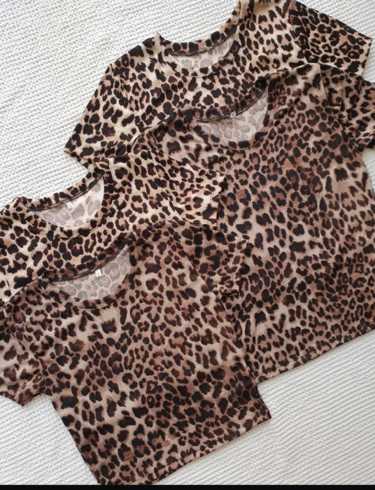 Musculosas Print y Remeras Print