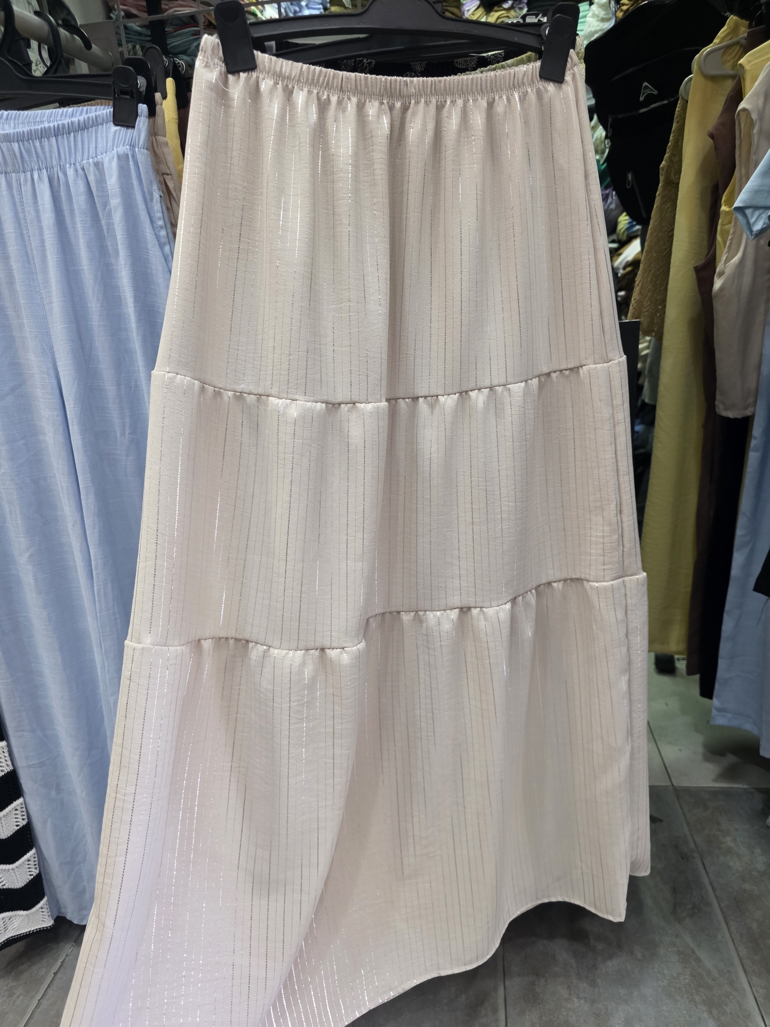 Pollera Larga con Brillos Estilo Boho - Imagen 3