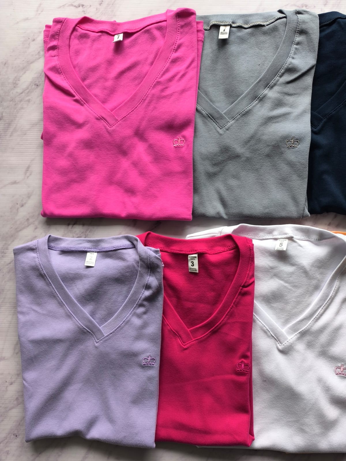 Remeras de Algodón Escote V - Imagen 2