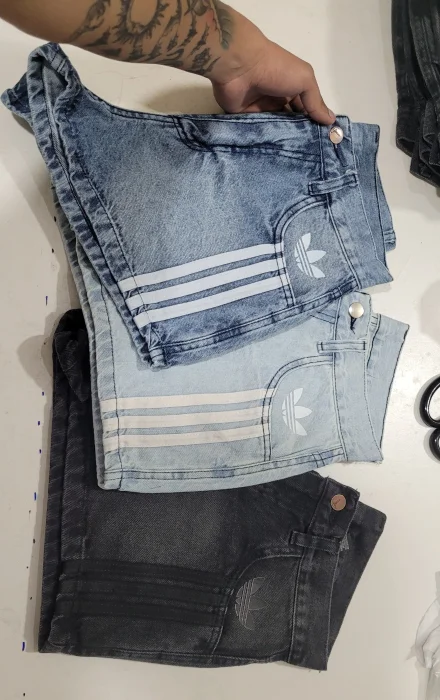 Short Tiro Alto Adi