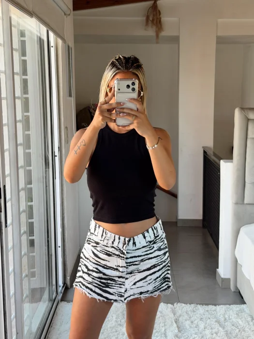 Shorts Pollera Rígido Zebra