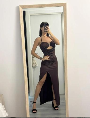 Vestido Sobrepuesto en V con Aplique Lycra