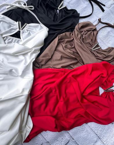 Vestido Sobrepuesto en V con Aplique Lycra - Miniatura 3