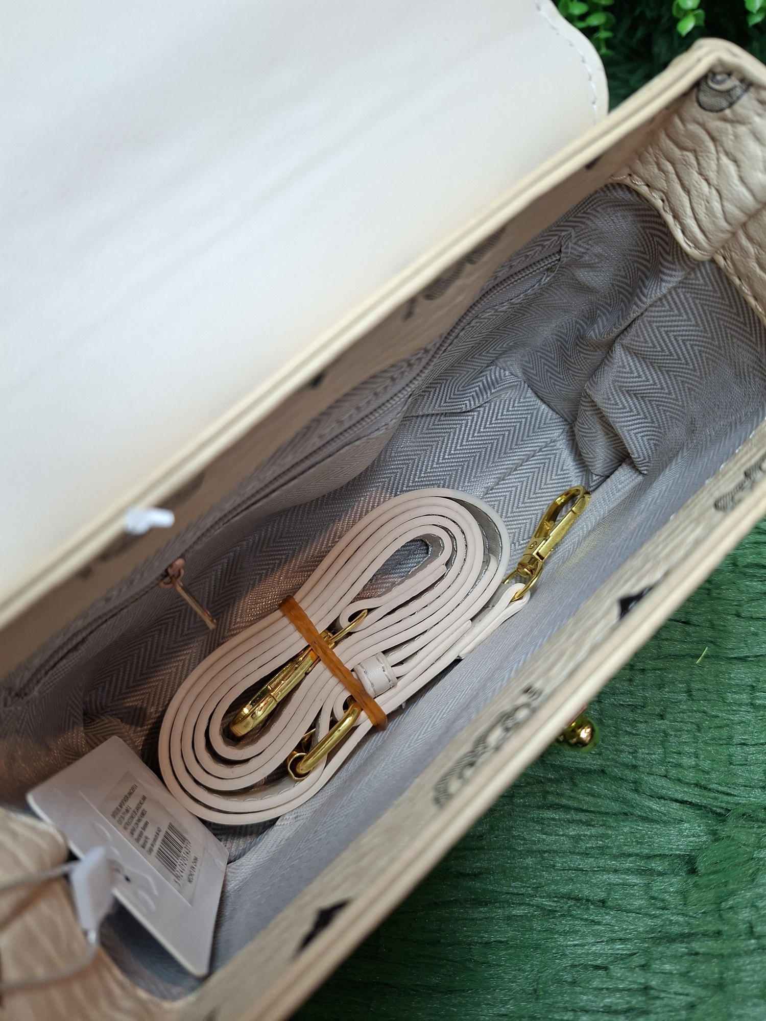 Cartera de Mano de Cuero Pu Tambien Se Puede Usar Como Morral Excelente Calidad - Imagen 8