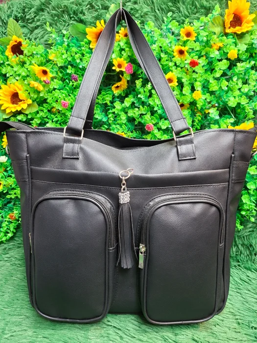 Bolso Morral Grande de Cuero Ecológico con Pompon con Brillitos Excelente Calidad