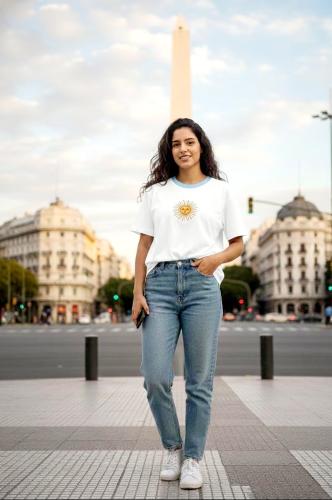 Remeras Bordadas del Sol de Mayo