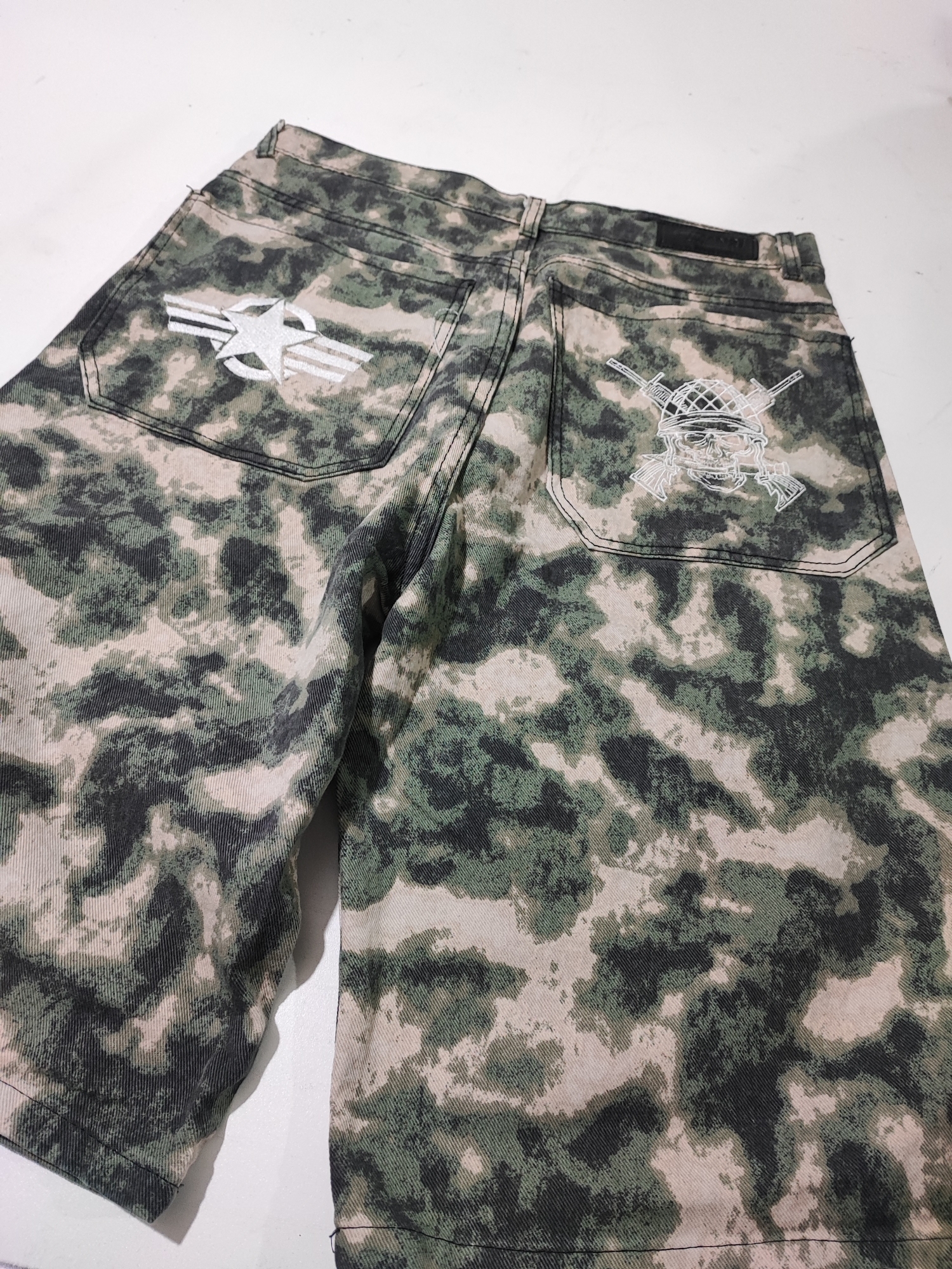 Bermuda Baggy Camufle Verde Sarge - Imagen 1