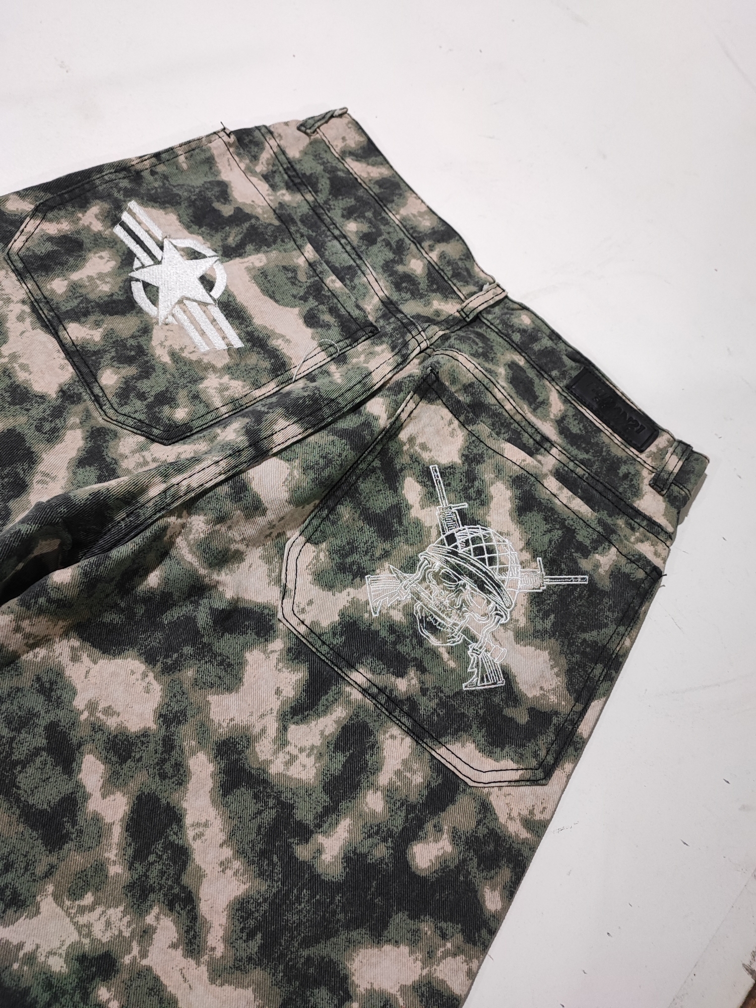 Bermuda Baggy Camufle Verde Sarge - Imagen 2