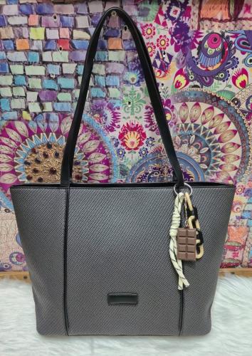 Cartera Grande de Cuero Pu