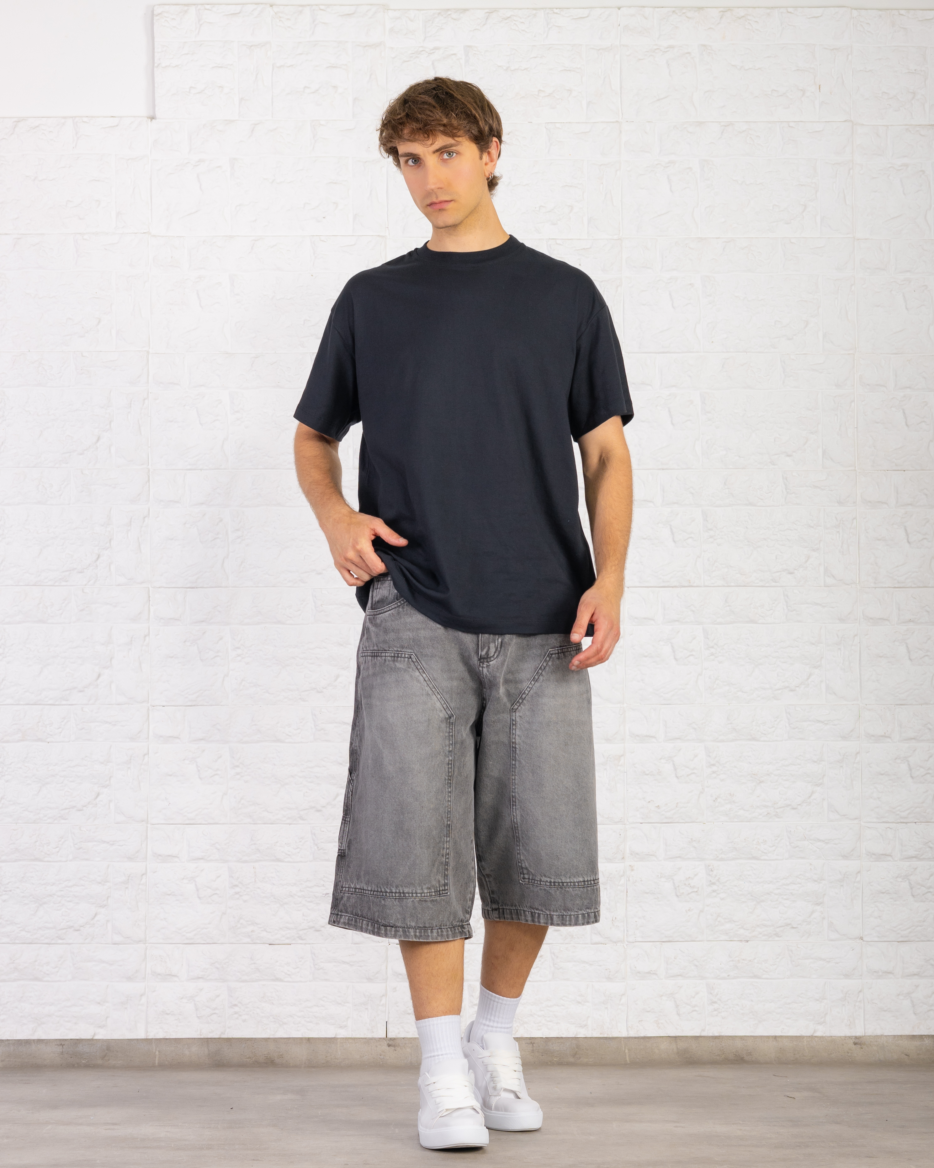 Bermuda Carpintero de Jeans - CUERPO%20ENTERO%20(4).jpg