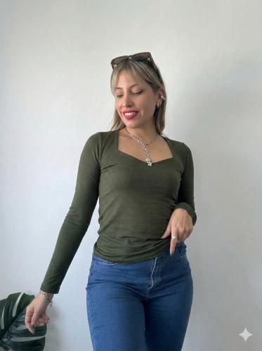 Camiseta Modal Escote Espejo Corazón - Miniatura 3