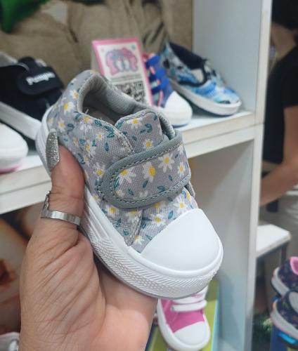 Zapatillas Margaritaals.con Abrojos