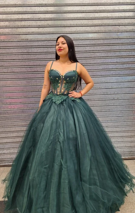 Vestido de 15 Años Importado Rubi Lucero 2 Piezas