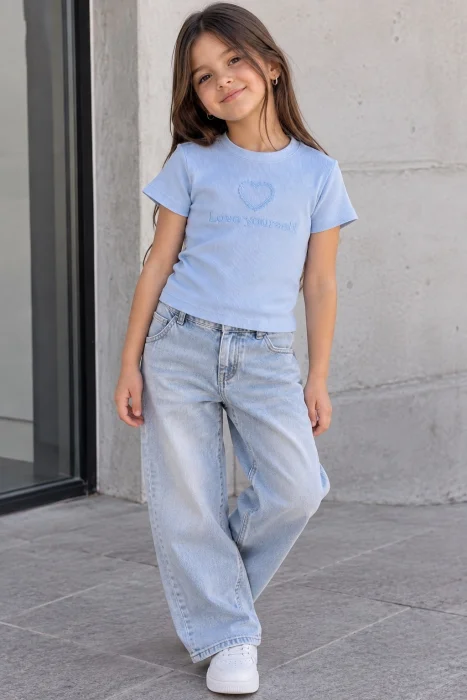 Remera Love Bordado