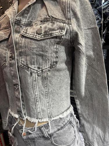 Campera Gris Nevada con Stras y Tachas - Miniatura 3