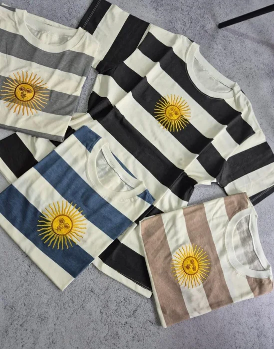 Remera Combinada Sol de Mayo