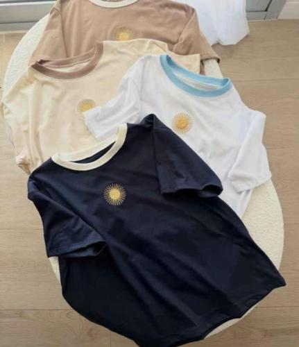 Remera Lisa Sol de Mayo Bordada