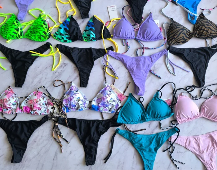 Bikini por Docena