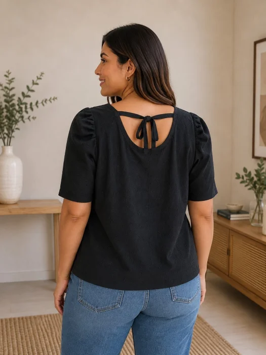 Remera Broderi Elastizado