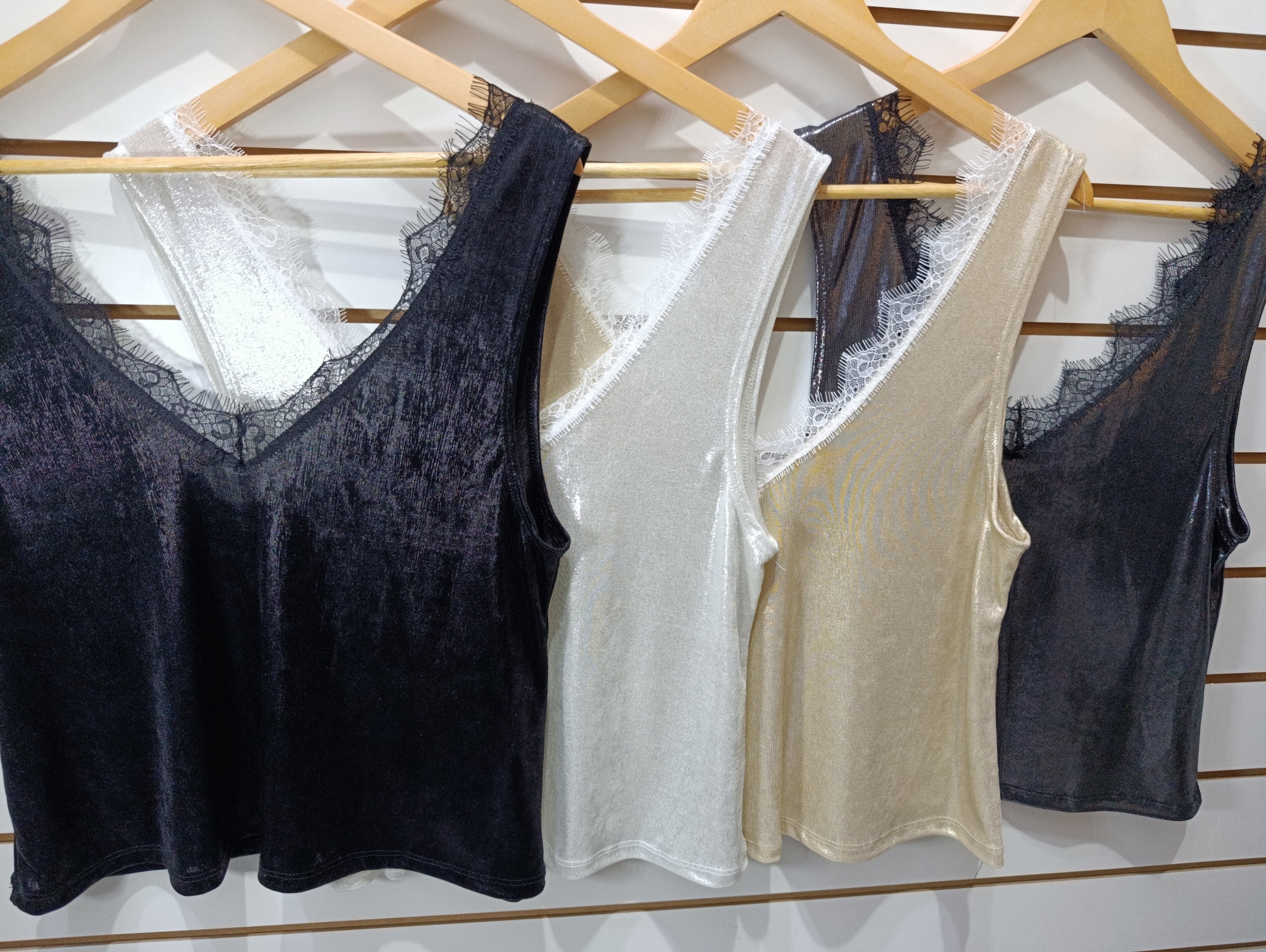 Blusa Elegante sin Mangas - Imagen 3