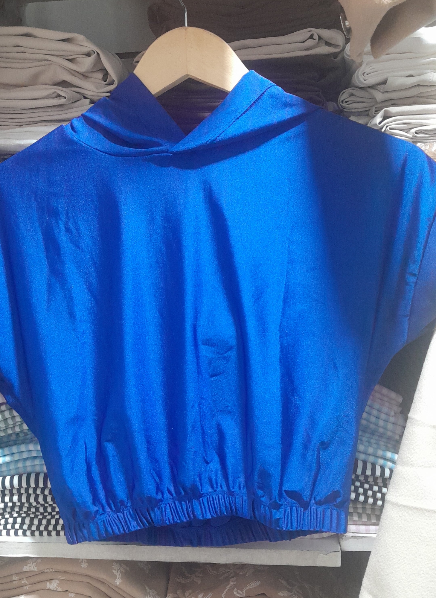 Remera con Capucha - Imagen 3
