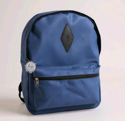 Mochila Escolar Nacional Juvenil Cordura
mide 41cm X 30cm X 12cm Aproximadamente - Miniatura 2