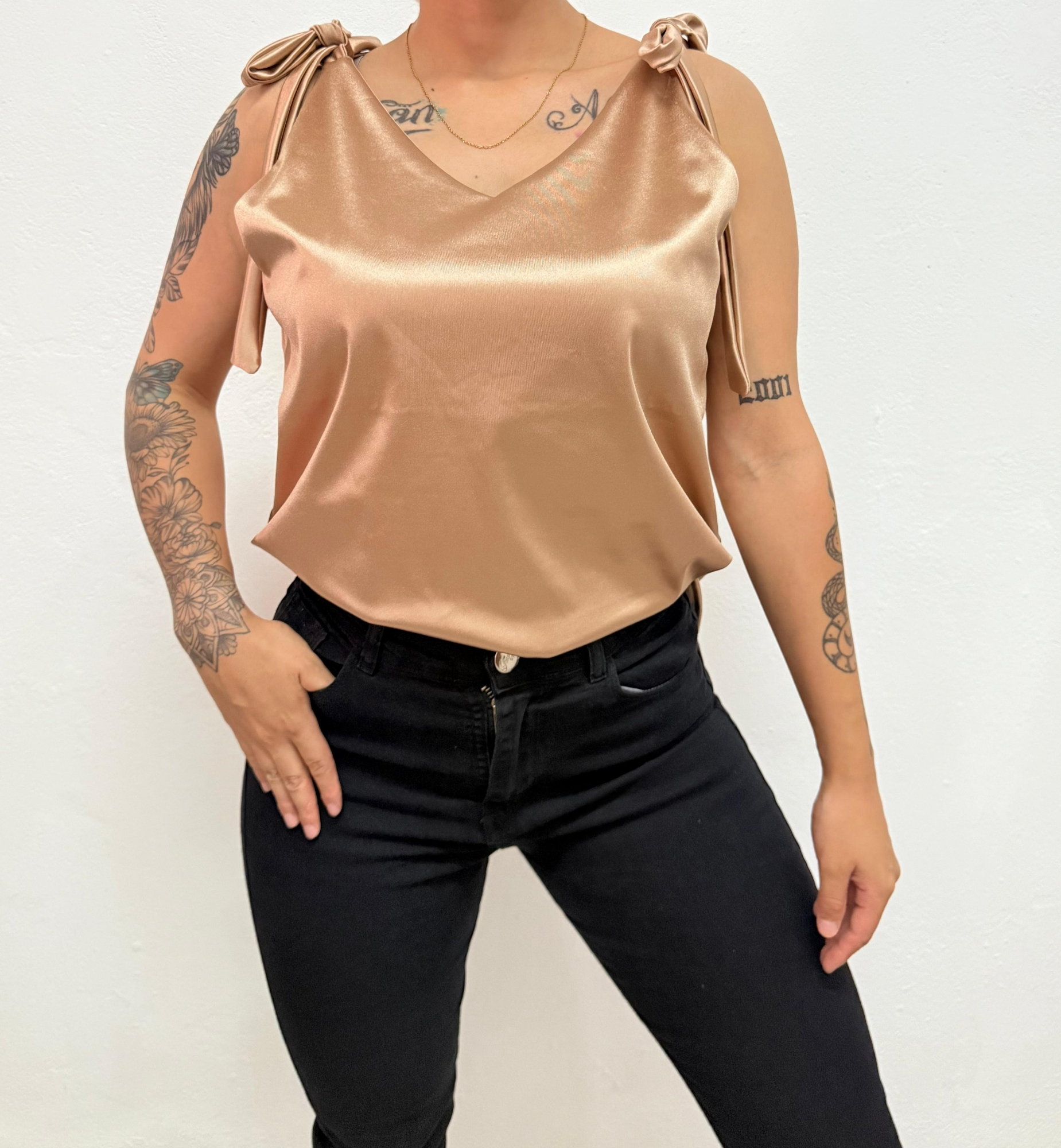 Musculosa Saten - Imagen 3