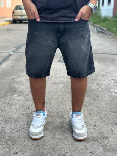 Bermuda Negra Localizada