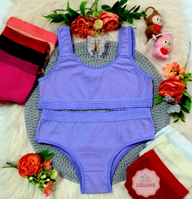Conjunto Juvenil Top y Bombacha