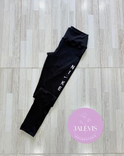 Calza Nike Fit