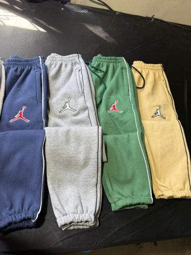 Jogging Frizado de Hombre Jordan - Miniatura 2