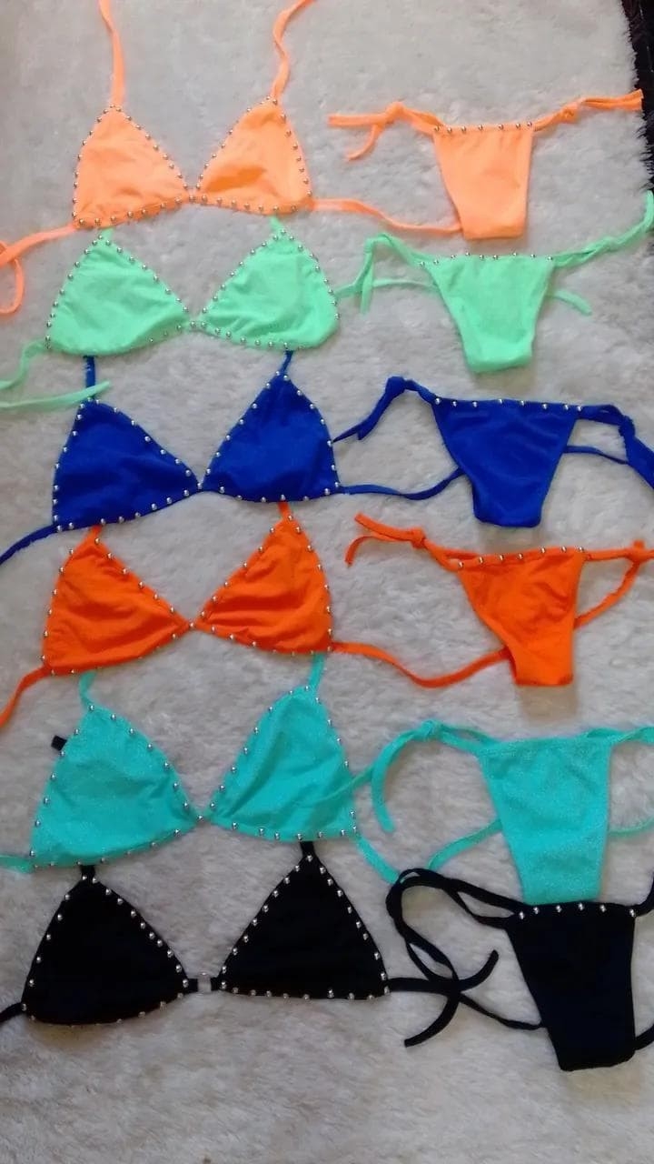 Bikini Flúor  Tachas + Pareo - Imagen 2