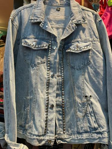 Campera Oversize con Tachas