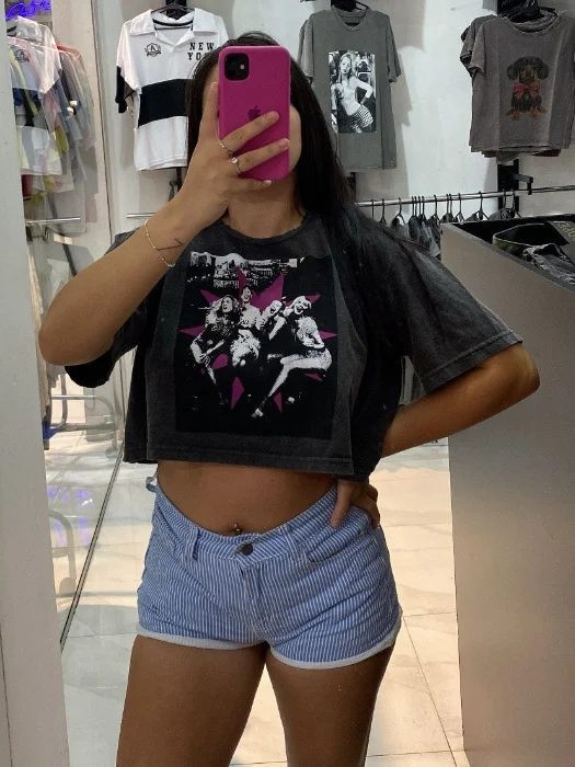 Remera Corta Crop Oversize Prelavada 09 Sex And The City
