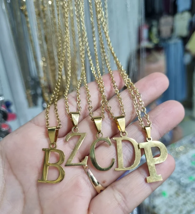 Cadena con Dije de Inicial Dorado