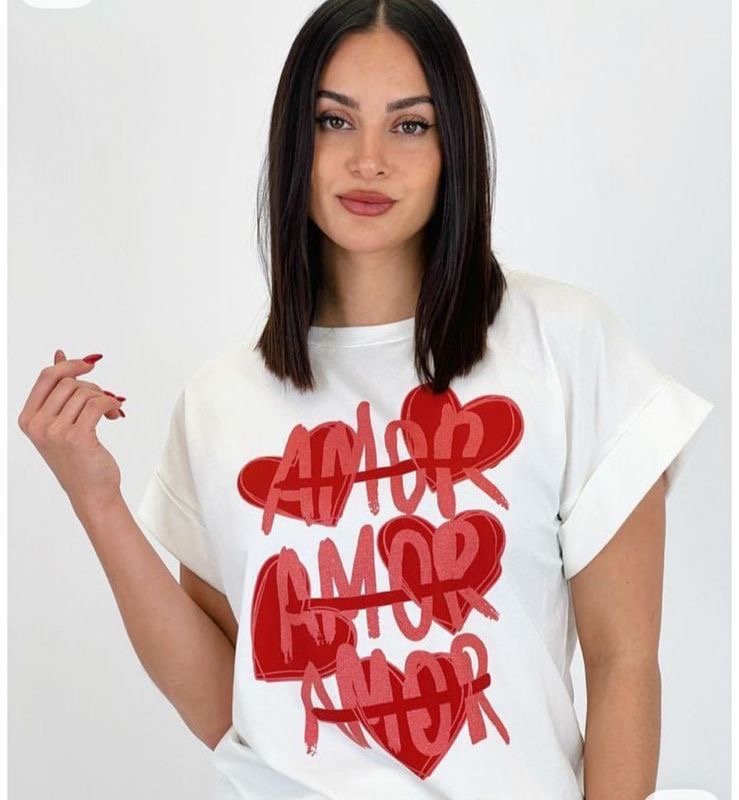 Remera con Estampa Rojo - f84779db-13ab-4a9d-b0a2-c157e64566d0.jpeg